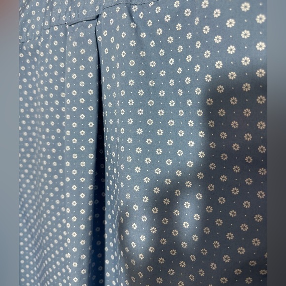 Croft & Barrow Shirt Mens Blue & White Floral Short Sleeve Button Up Shirt Small - Picture 8 of 15